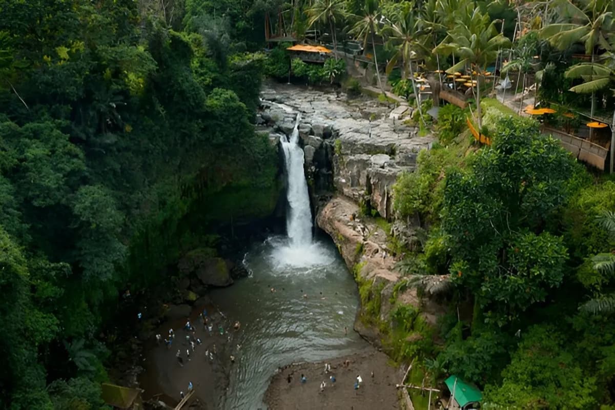 Tegenungan Waterfall