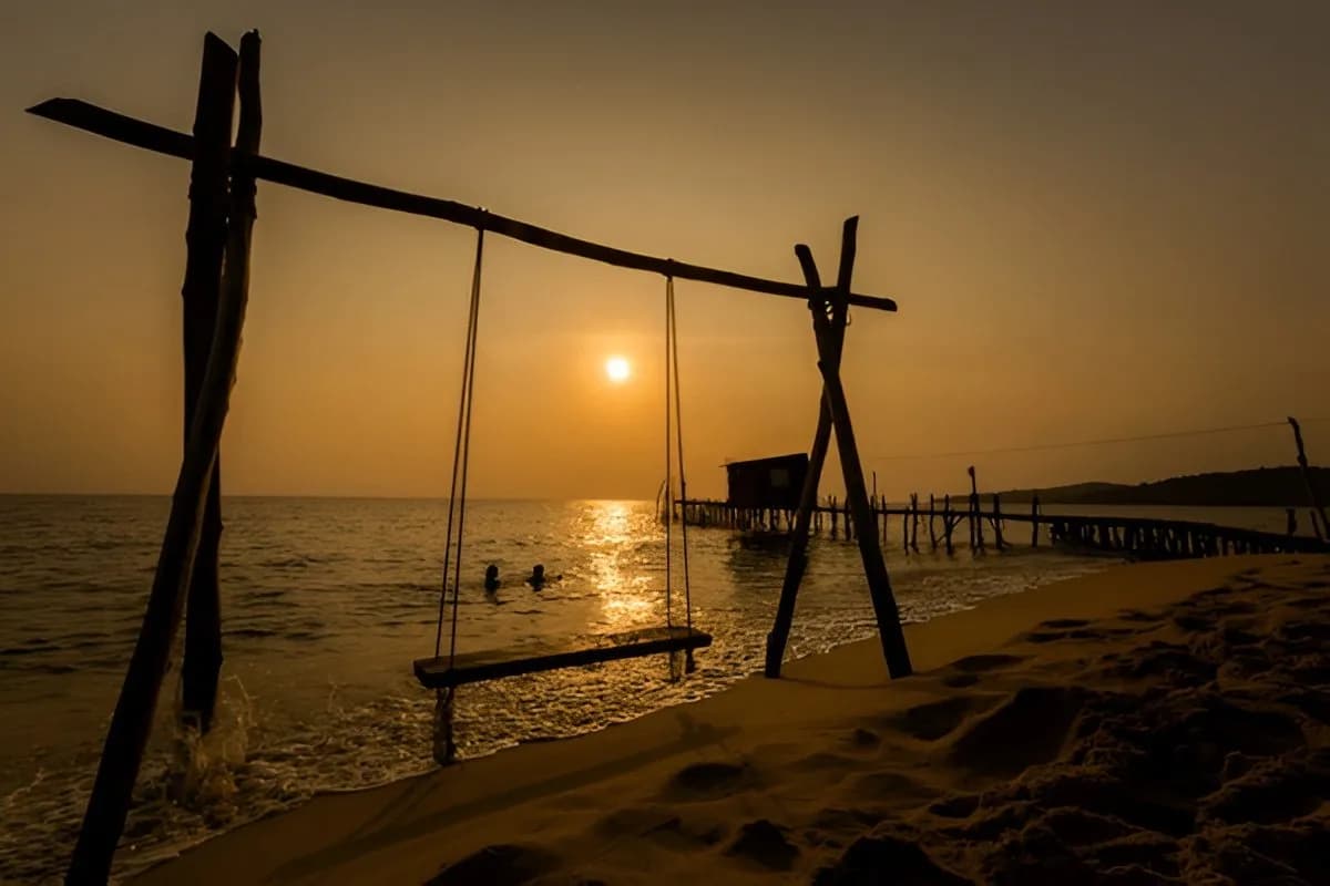 Ông Lang beach