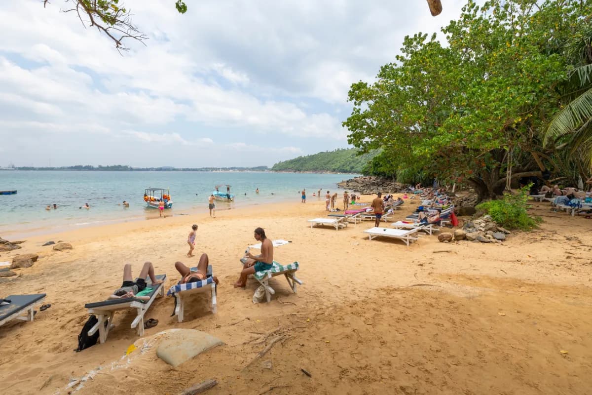 Unawatuna Beach