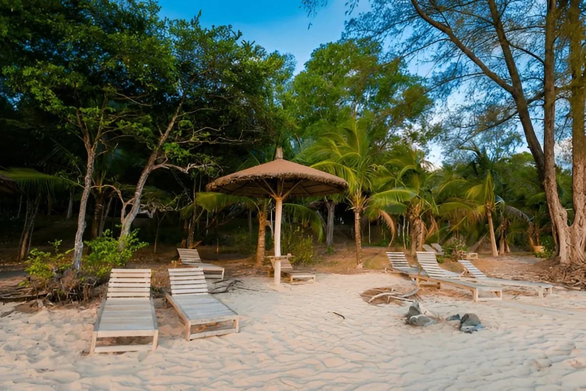 Ông Lang beach
