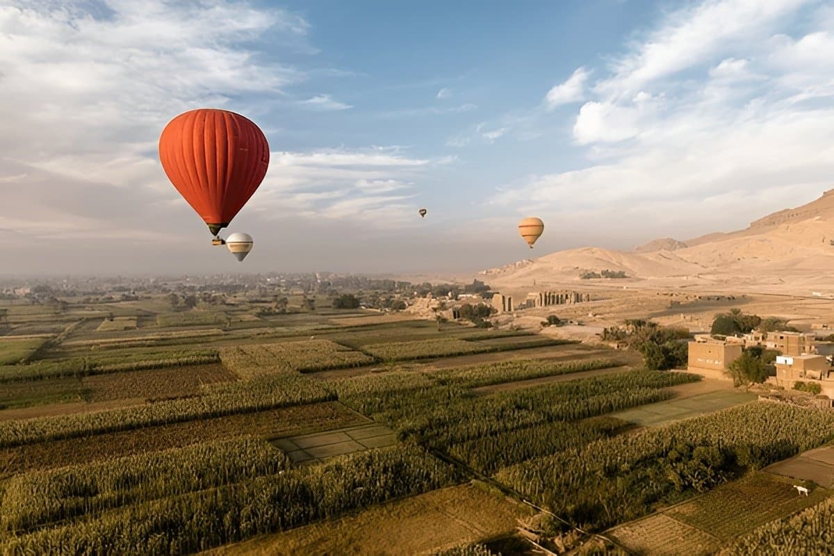 Hot Air Balloon Ride in Luxor