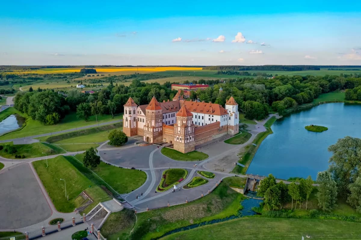 Mir Castle