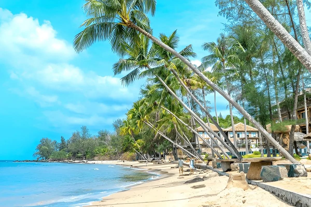 Ông Lang beach