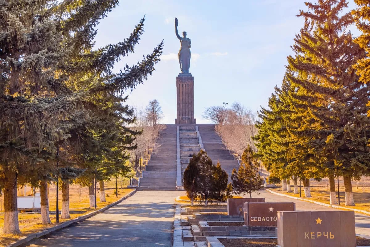 Mother Armenia, monumental statue