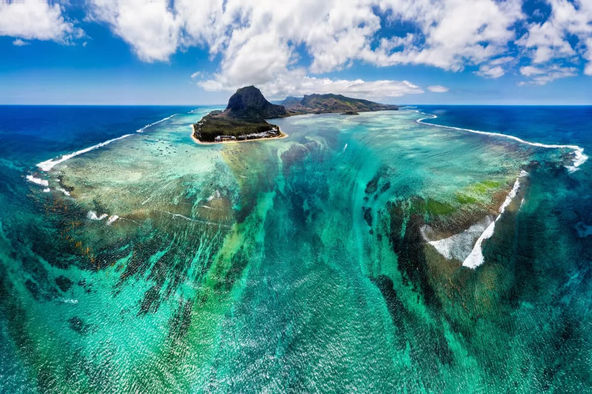 Underwater Waterfall Mauritius