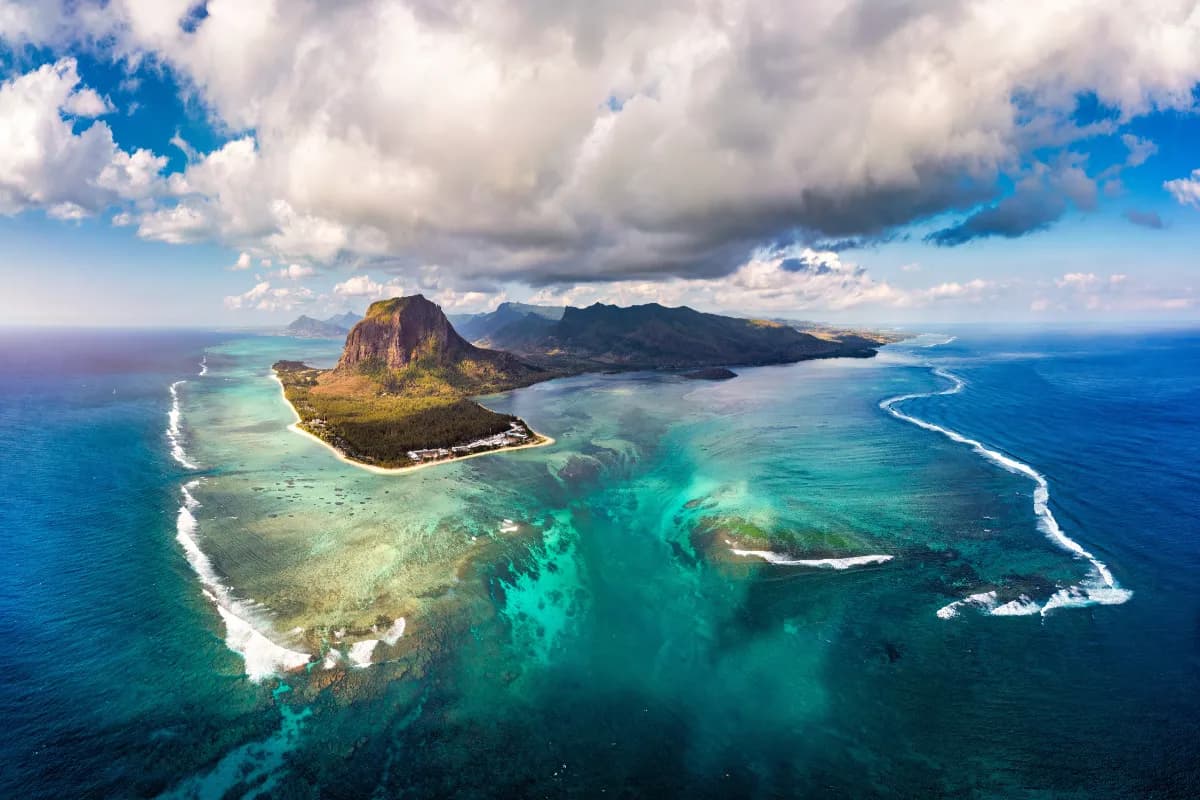 Underwater Waterfall Mauritius