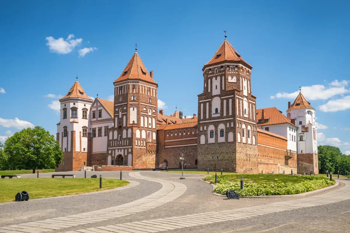 Mir Castle